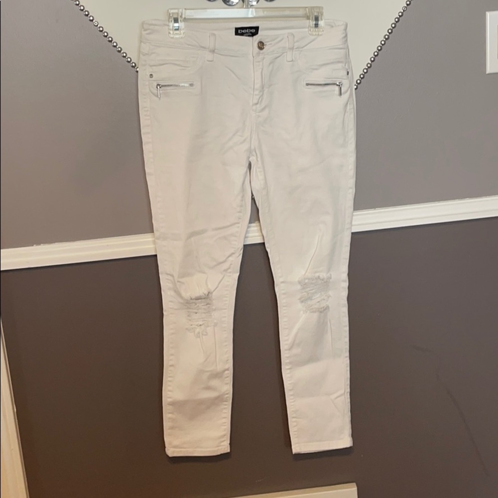 Bebe white ripped skinny jeans size 29